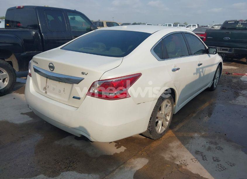 Photo 4 of 2013 Nissan Altima 2.5 SV (VIN 1N4AL3AP0DN583483)