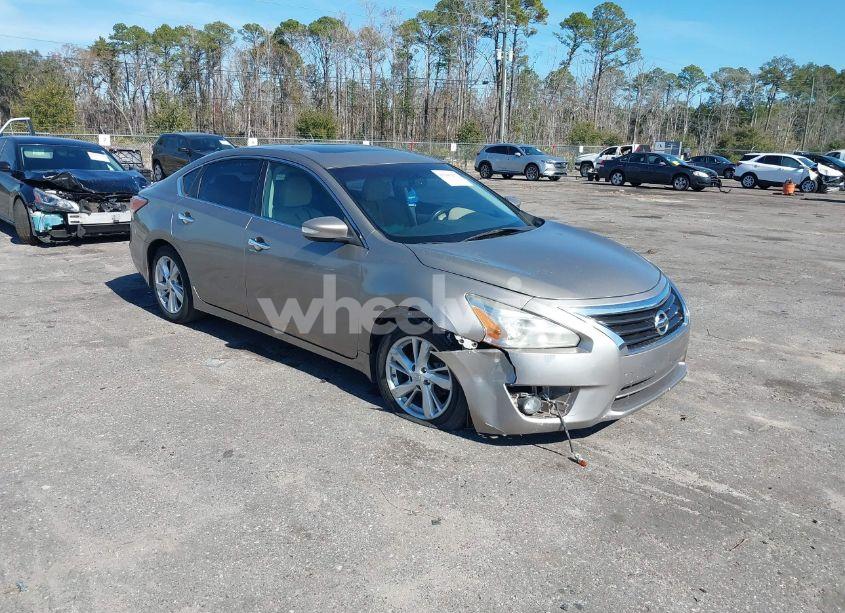 2014 Nissan Altima 2.5 SV (VIN 1N4AL3AP0EC107599) main photo