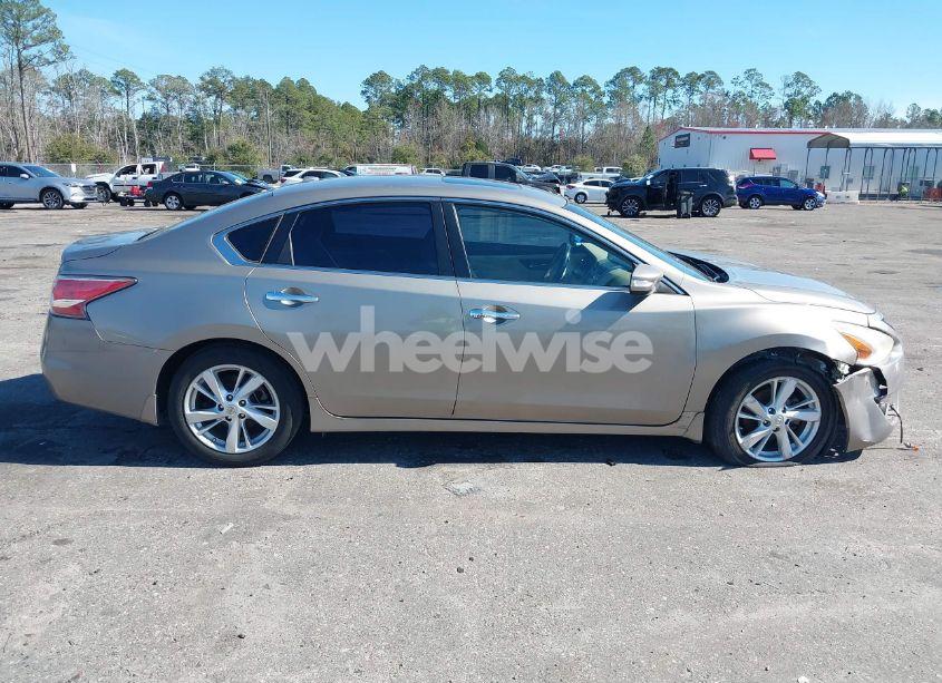 Photo 13 of 2014 Nissan Altima 2.5 SV (VIN 1N4AL3AP0EC107599)