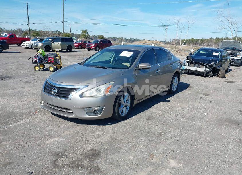 Photo 2 of 2014 Nissan Altima 2.5 SV (VIN 1N4AL3AP0EC107599)