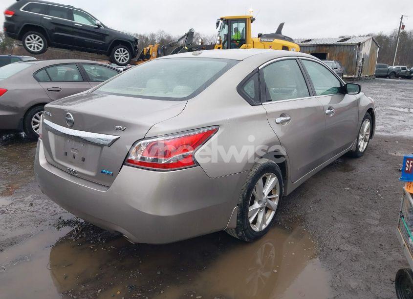Photo 4 of 2014 Nissan Altima 2.5 SV (VIN 1N4AL3AP0EC115704)