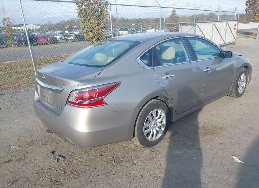 Photo 4 of 2014 Nissan Altima 2.5 S (VIN 1N4AL3AP0EC125214)