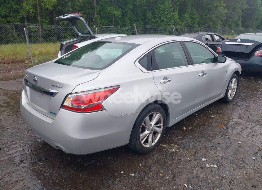 Photo 4 of 2014 Nissan Altima 2.5 SV (VIN 1N4AL3AP0EC147326)