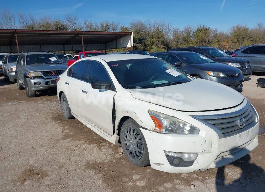 2014 Nissan Altima 2.5 S (VIN 1N4AL3AP0EC170668) main photo