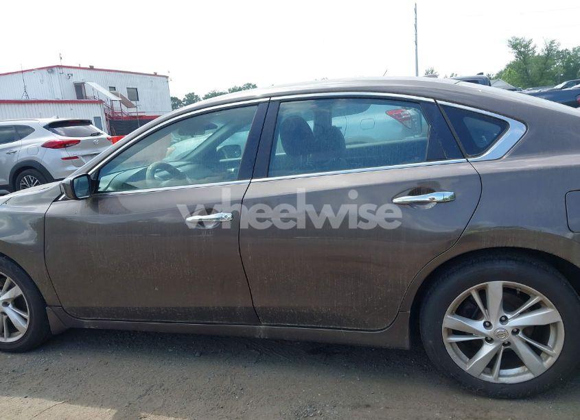 Photo 14 of 2014 Nissan Altima 2.5 SV (VIN 1N4AL3AP0EC173327)