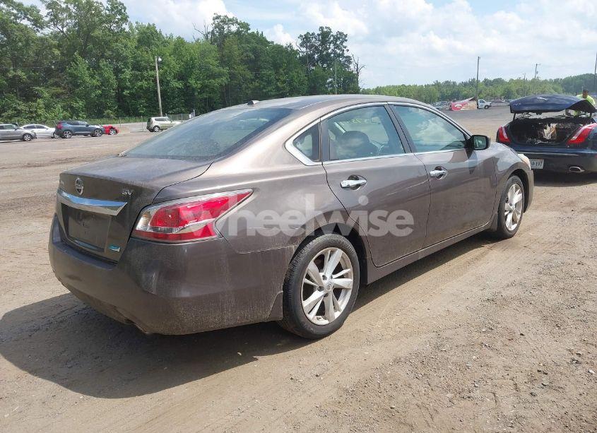 Photo 4 of 2014 Nissan Altima 2.5 SV (VIN 1N4AL3AP0EC173327)
