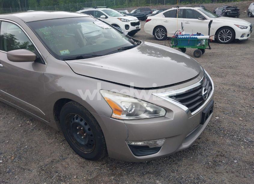Photo 13 of 2014 Nissan Altima 2.5 (VIN 1N4AL3AP0EC185929)