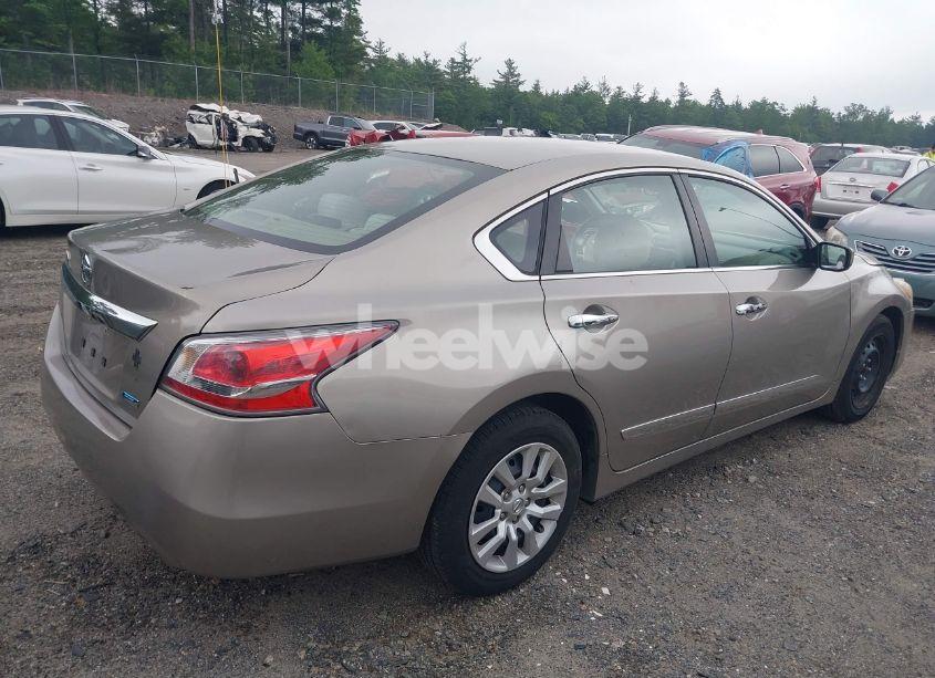 Photo 4 of 2014 Nissan Altima 2.5 (VIN 1N4AL3AP0EC185929)