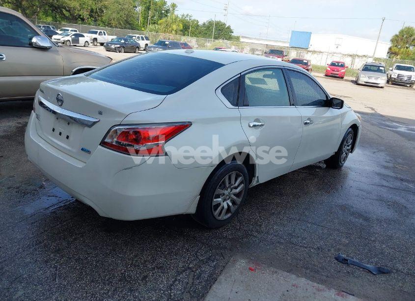 Photo 4 of 2014 Nissan Altima 2.5 S (VIN 1N4AL3AP0EC188183)