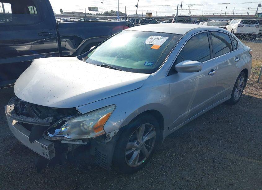Photo 2 of 2014 Nissan Altima 2.5 SV (VIN 1N4AL3AP0EC275128)