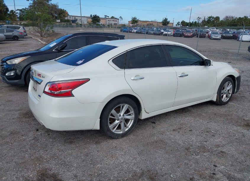 Photo 4 of 2014 Nissan Altima 2.5 SV (VIN 1N4AL3AP0EC282001)
