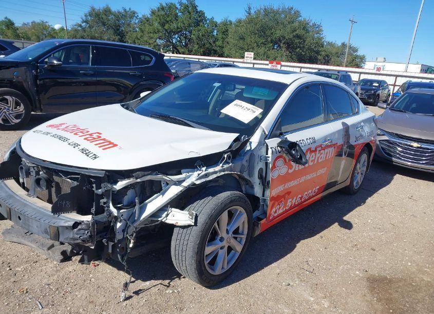 Photo 2 of 2014 Nissan Altima 2.5 SV (VIN 1N4AL3AP0EC421656)