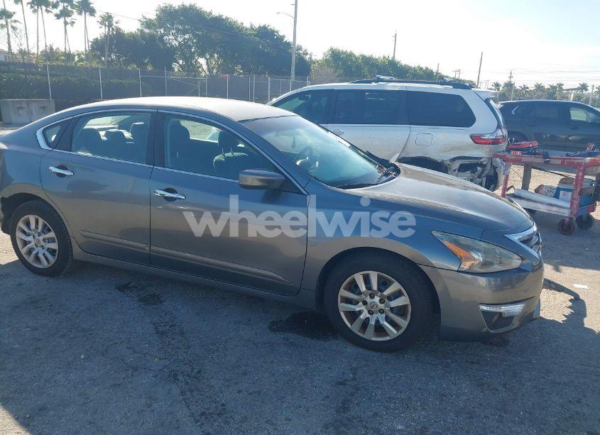 2014 Nissan Altima 2.5 S (VIN 1N4AL3AP0EC428218) main photo