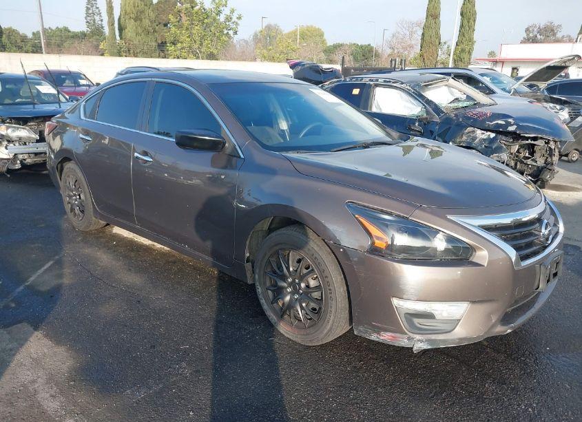 Photo 13 of 2014 Nissan Altima 2.5 S (VIN 1N4AL3AP0EN213331)