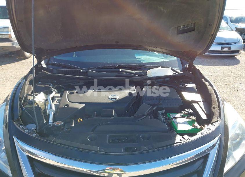 Photo 10 of 2014 Nissan Altima 2.5 S (VIN 1N4AL3AP0EN232087)