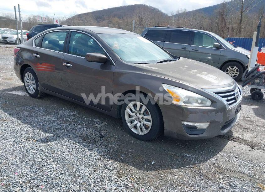 2014 Nissan Altima 2.5 S (VIN 1N4AL3AP0EN340208) main photo