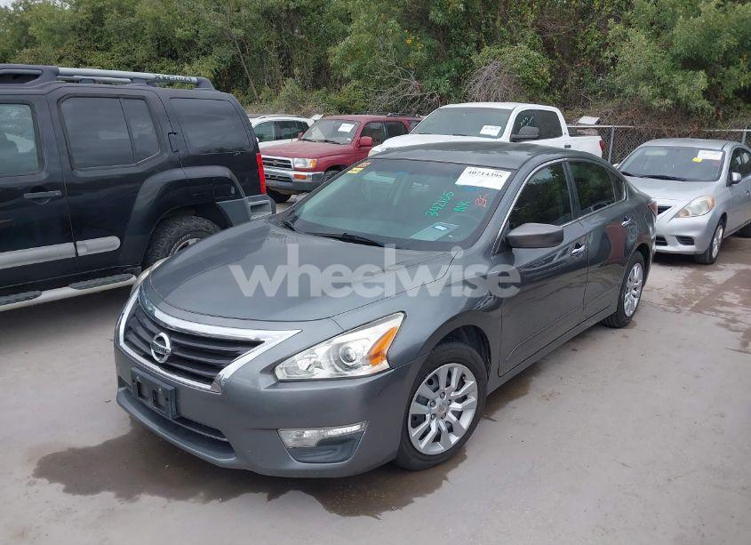 Photo 2 of 2014 Nissan Altima 2.5 S (VIN 1N4AL3AP0EN342105)