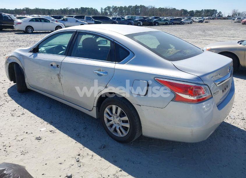 Photo 3 of 2014 Nissan Altima 2.5 S (VIN 1N4AL3AP0EN364525)
