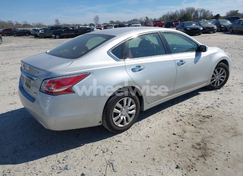 Photo 4 of 2014 Nissan Altima 2.5 S (VIN 1N4AL3AP0EN364525)