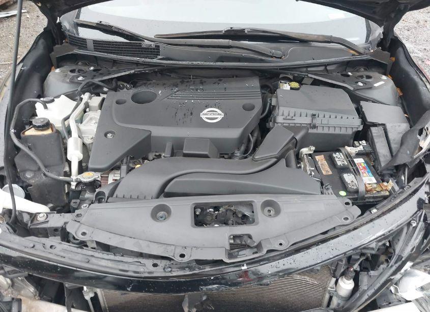 Photo 10 of 2014 Nissan Altima 2.5 S (VIN 1N4AL3AP0EN372656)