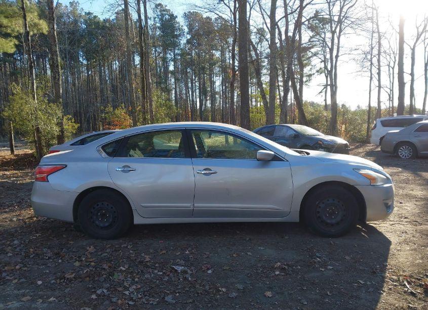 Photo 13 of 2014 Nissan Altima 2.5 S (VIN 1N4AL3AP0EN388503)