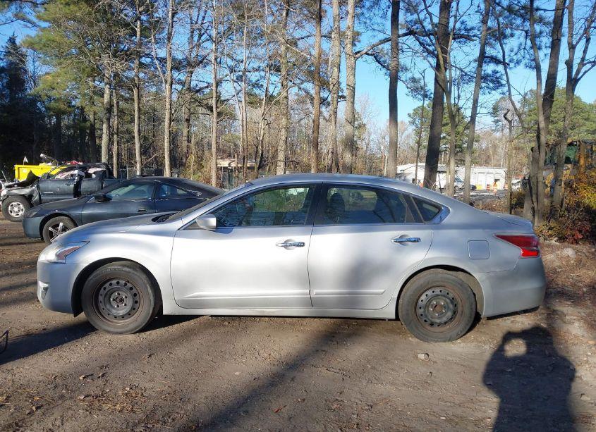 Photo 14 of 2014 Nissan Altima 2.5 S (VIN 1N4AL3AP0EN388503)