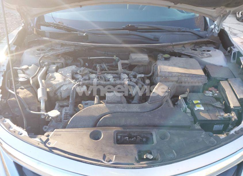 Photo 10 of 2015 Nissan Altima 2.5 (VIN 1N4AL3AP0FC102839)