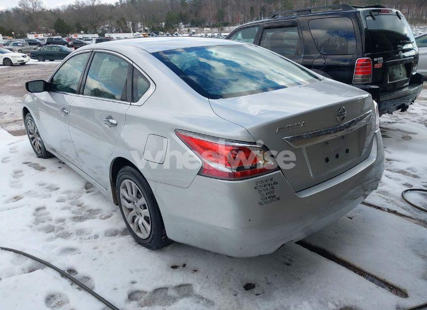 Photo 3 of 2015 Nissan Altima 2.5 (VIN 1N4AL3AP0FC102839)