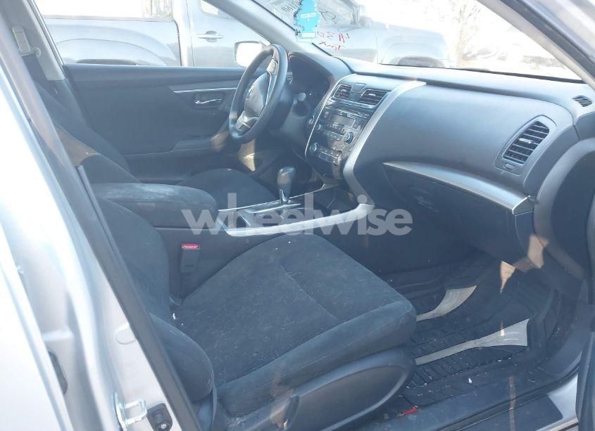 Photo 5 of 2015 Nissan Altima 2.5 (VIN 1N4AL3AP0FC102839)