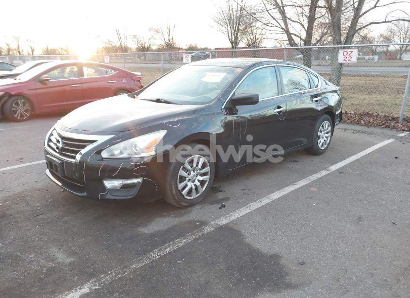 Photo 2 of 2015 Nissan Altima 2.5 S (VIN 1N4AL3AP0FC113419)