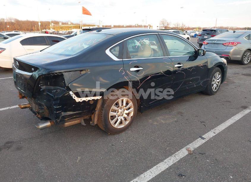 Photo 4 of 2015 Nissan Altima 2.5 S (VIN 1N4AL3AP0FC113419)