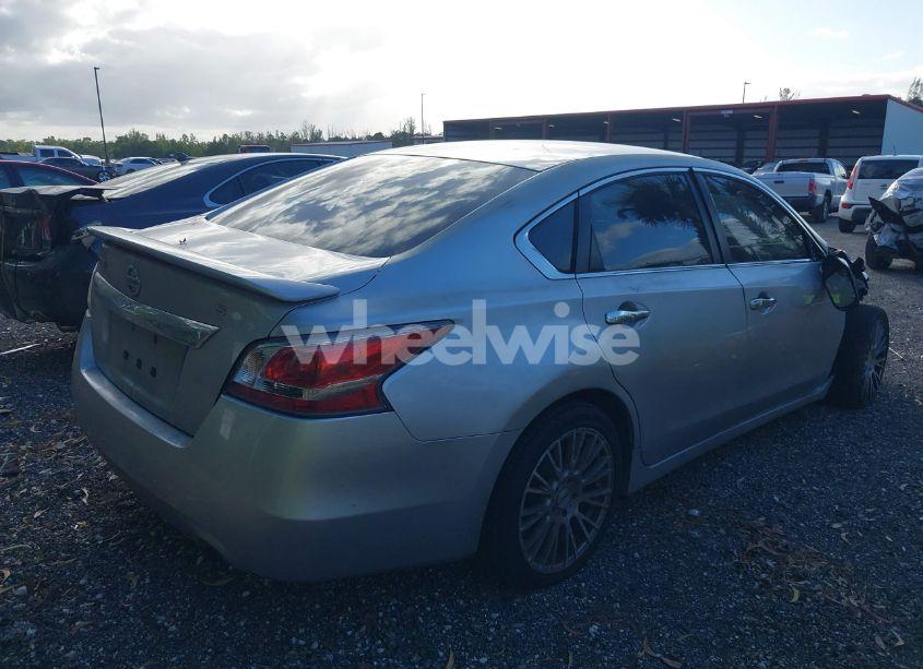 Photo 4 of 2015 Nissan Altima 2.5 S (VIN 1N4AL3AP0FC117485)