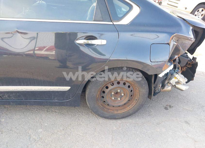 Photo 12 of 2015 Nissan Altima 2.5 S (VIN 1N4AL3AP0FC124842)