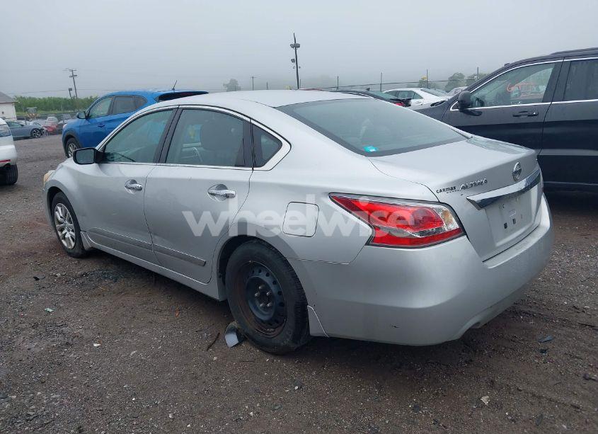 Photo 3 of 2015 Nissan Altima 2.5 S (VIN 1N4AL3AP0FC128129)