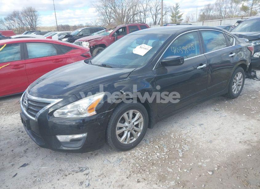 Photo 2 of 2015 Nissan Altima 2.5 S (VIN 1N4AL3AP0FC131760)