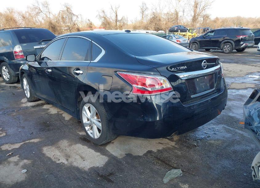 Photo 3 of 2015 Nissan Altima 2.5 SV (VIN 1N4AL3AP0FC136781)