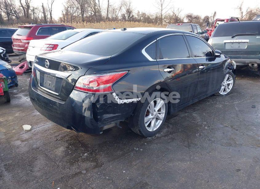 Photo 4 of 2015 Nissan Altima 2.5 SV (VIN 1N4AL3AP0FC136781)