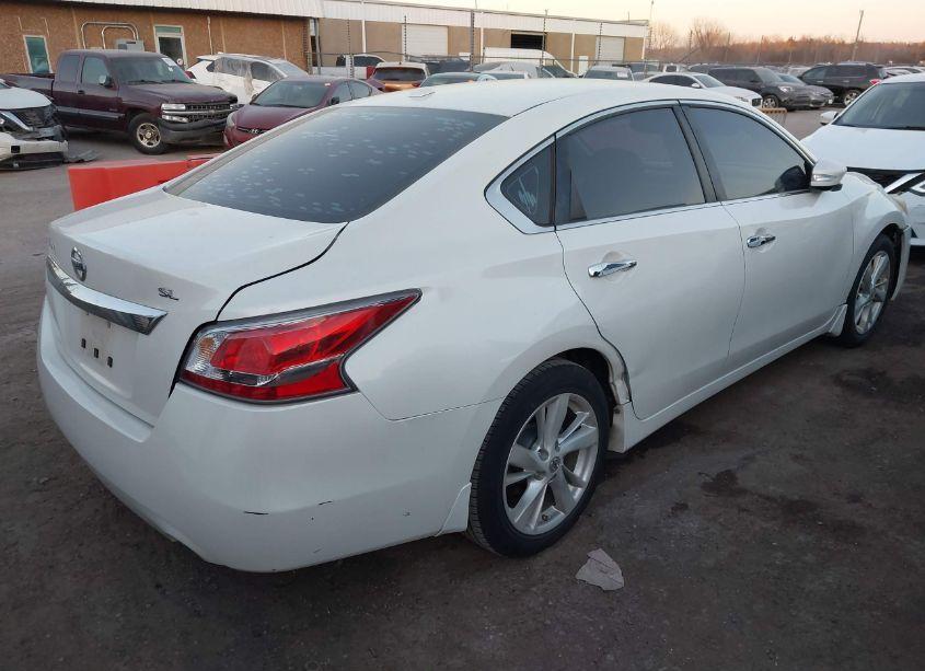 Photo 4 of 2015 Nissan Altima 2.5 SL (VIN 1N4AL3AP0FC152415)