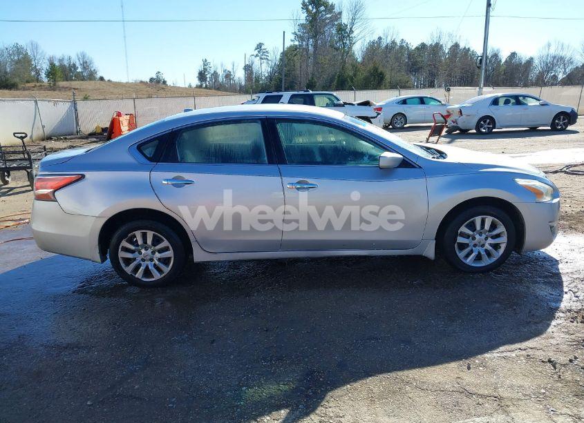 Photo 13 of 2015 Nissan Altima 2.5 S (VIN 1N4AL3AP0FC157503)