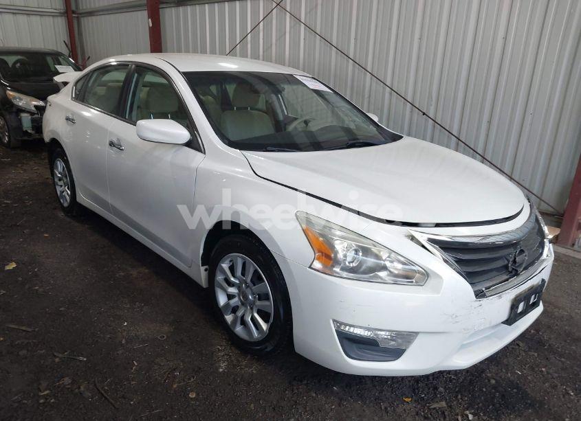 2015 Nissan Altima 2.5 S (VIN 1N4AL3AP0FC163754) main photo
