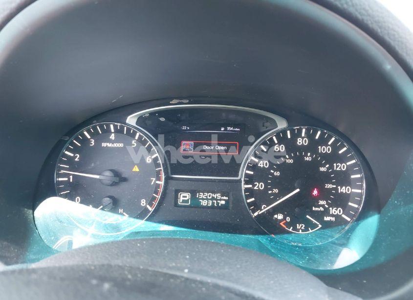 Photo 7 of 2015 Nissan Altima 2.5 SV (VIN 1N4AL3AP0FC164855)