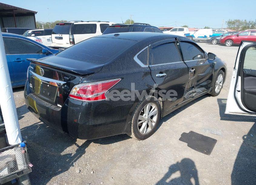 Photo 4 of 2015 Nissan Altima 2.5 SV (VIN 1N4AL3AP0FC169375)