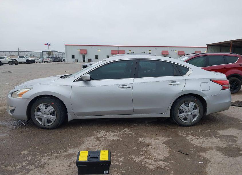 Photo 15 of 2015 Nissan Altima 2.5 S (VIN 1N4AL3AP0FC177010)