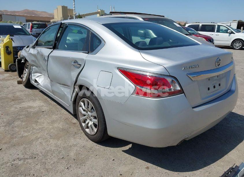 Photo 3 of 2015 Nissan Altima 2.5/2.5 S/2.5 SL/2.5 SV (VIN 1N4AL3AP0FC183986)