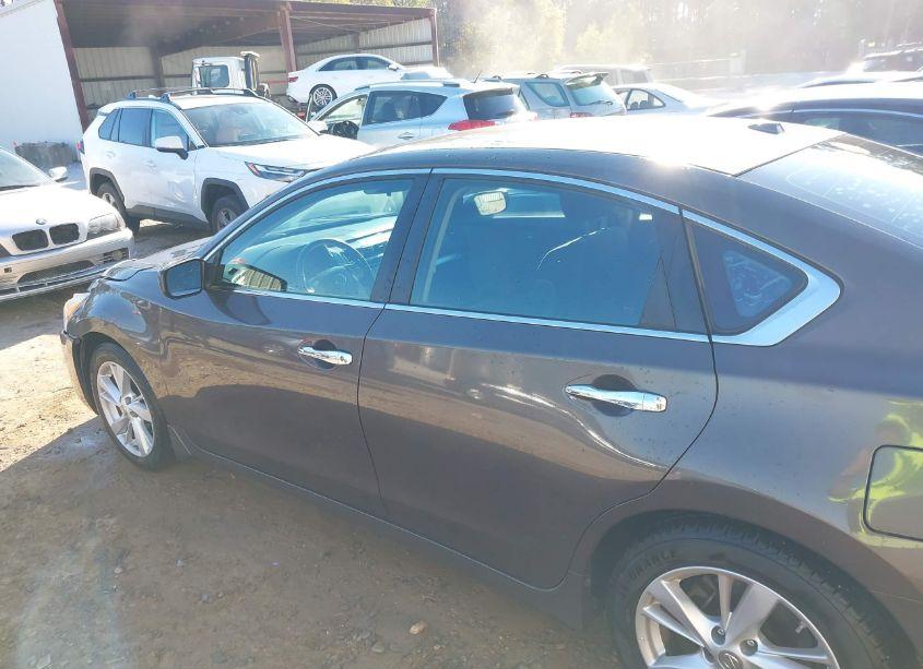 Photo 14 of 2015 Nissan Altima 2.5 SV (VIN 1N4AL3AP0FC187665)