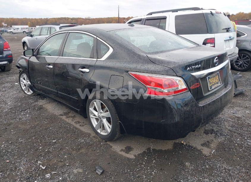Photo 3 of 2015 Nissan Altima 2.5 SV (VIN 1N4AL3AP0FC187987)