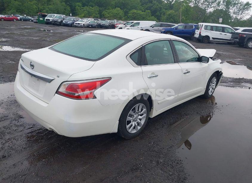 Photo 4 of 2015 Nissan Altima 2.5 S (VIN 1N4AL3AP0FC193370)