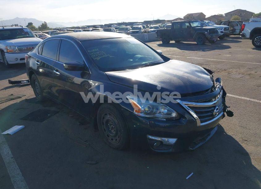 2015 Nissan Altima 2.5 SV (VIN 1N4AL3AP0FC200107) main photo