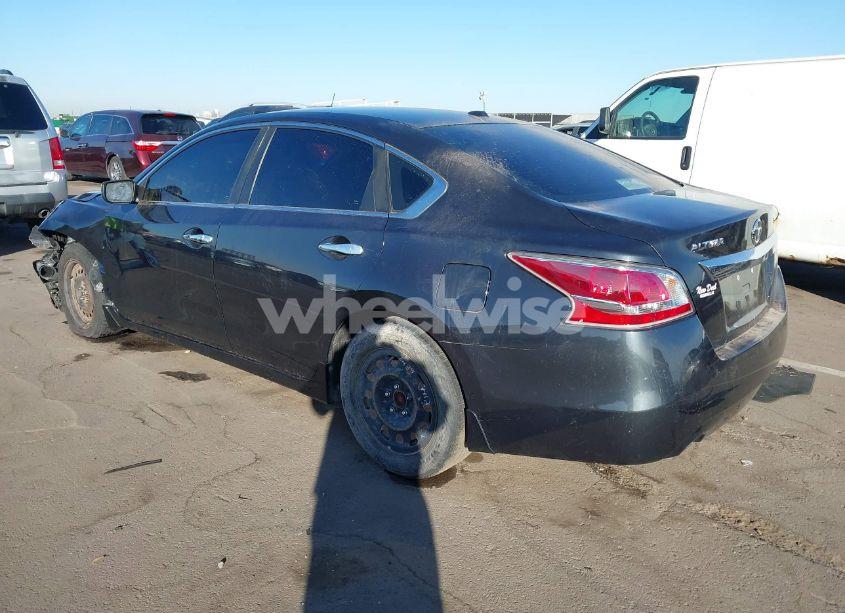 Photo 3 of 2015 Nissan Altima 2.5 SV (VIN 1N4AL3AP0FC200107)