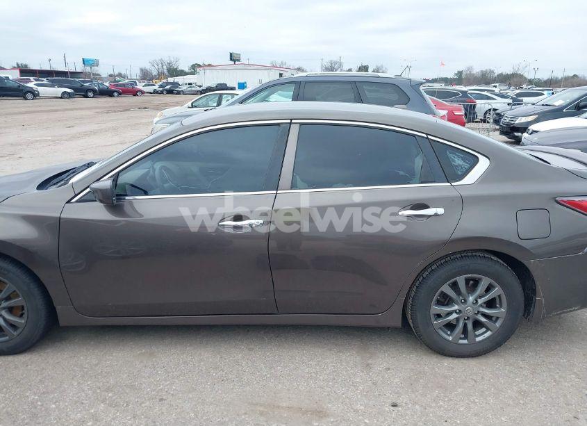 Photo 14 of 2015 Nissan Altima 2.5 S (VIN 1N4AL3AP0FC212242)